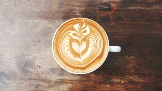 Huile MCT et café bulletproof : à quoi ça sert vraiment en keto