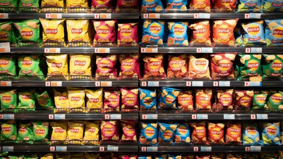 Snacks keto industriels : lesquels valent vraiment le coup ?